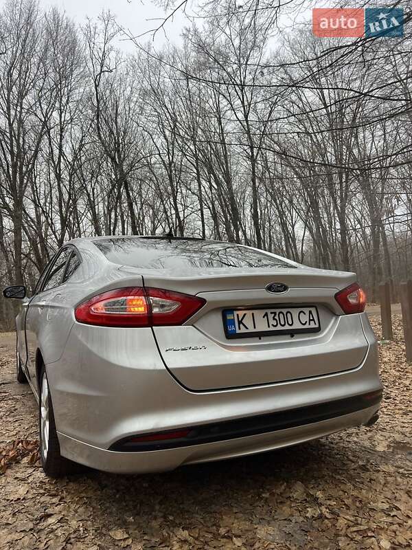 Седан Ford Fusion 2013 в Вінниці