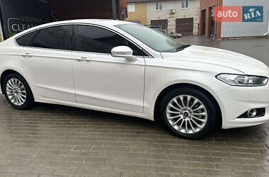 Седан Ford Fusion 2014 в Сумах