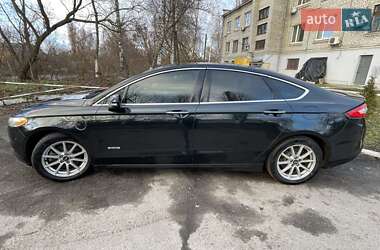 Седан Ford Fusion 2014 в 