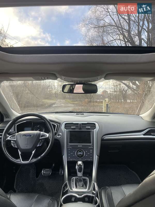 Седан Ford Fusion 2014 в Казатине