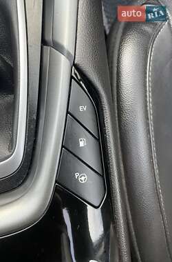 Седан Ford Fusion 2014 в 