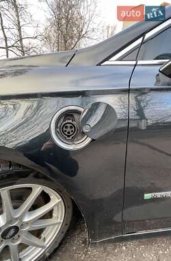Седан Ford Fusion 2014 в 