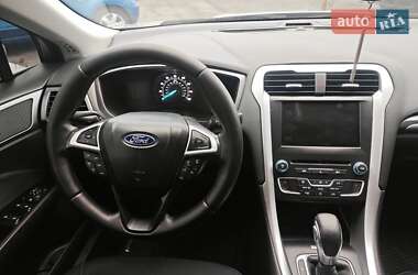 Седан Ford Fusion 2016 в Києві