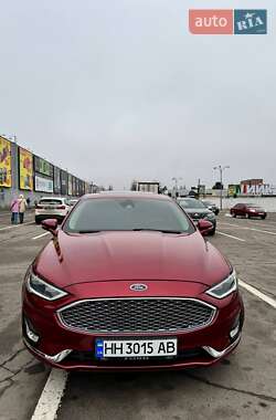Седан Ford Fusion 2018 в 