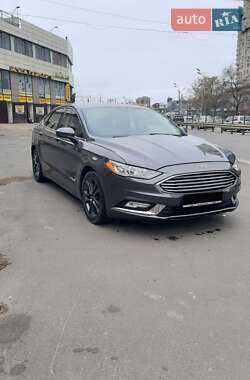 Седан Ford Fusion 2018 в 