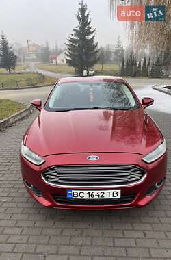 Седан Ford Fusion 2015 в Львові