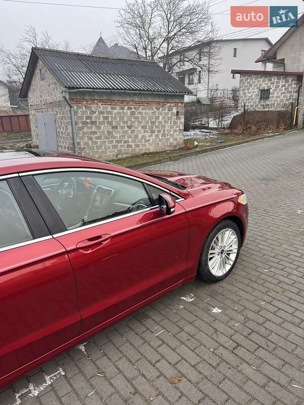 Седан Ford Fusion 2015 в Львове