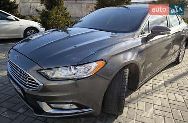 Седан Ford Fusion 2016 в Львові