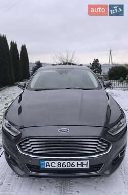 Седан Ford Fusion 2014 в 
