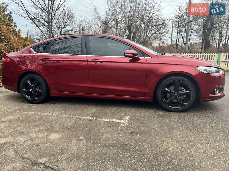 Седан Ford Fusion 2015 в Кривом Роге