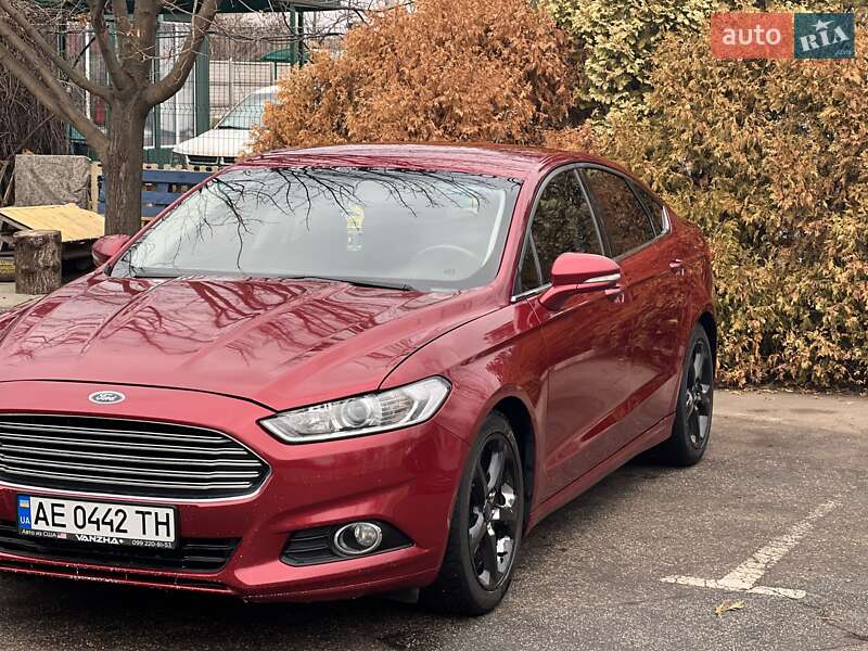 Седан Ford Fusion 2015 в Кривом Роге