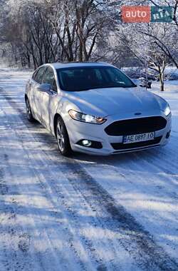 Седан Ford Fusion 2013 в 
