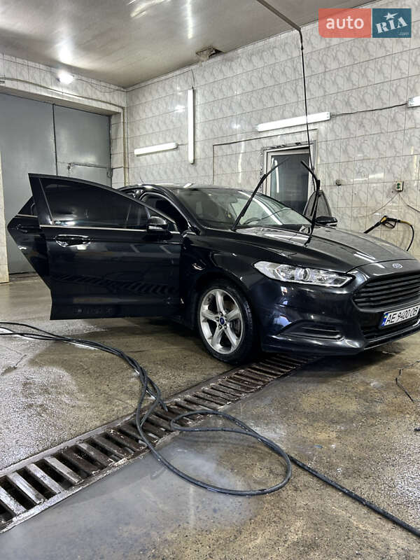 Седан Ford Fusion 2014 в Дніпрі