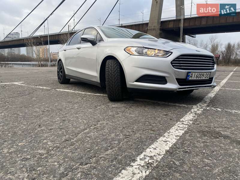 Седан Ford Fusion 2014 в Києві фото 6 Седан Ford Fusion 2014 в Києві