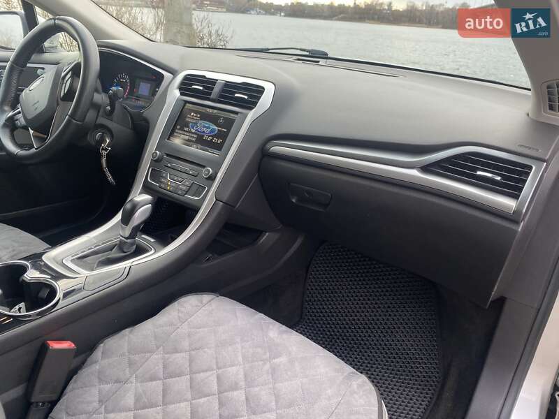 Седан Ford Fusion 2014 в Києві фото 20 Седан Ford Fusion 2014 в Києві