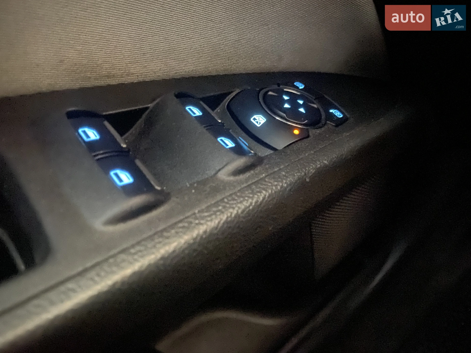 2014 Ford Fusion - мініатюра 25