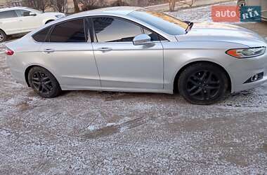 Седан Ford Fusion 2012 в 
