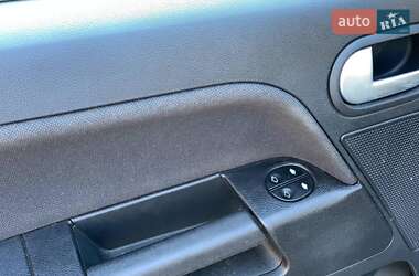 Хетчбек Ford Fusion 2011 в 