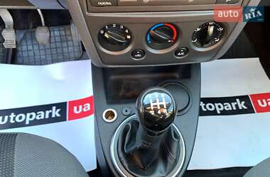 Хетчбек Ford Fusion 2011 в 
