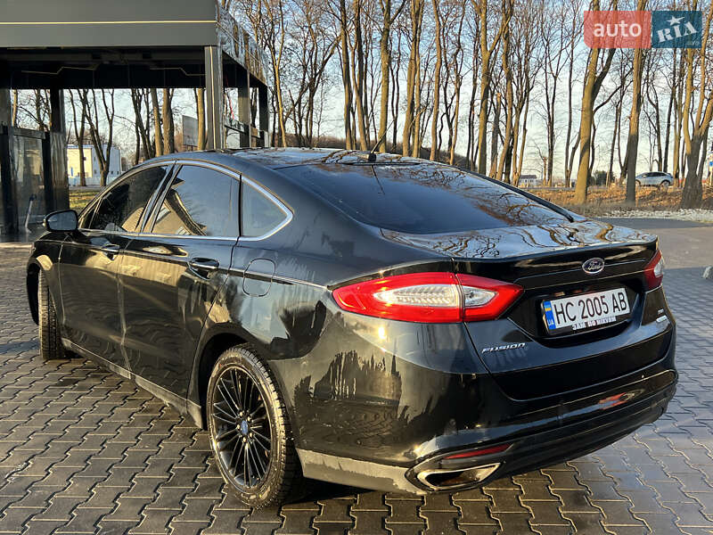 Седан Ford Fusion 2015 в Дубровице