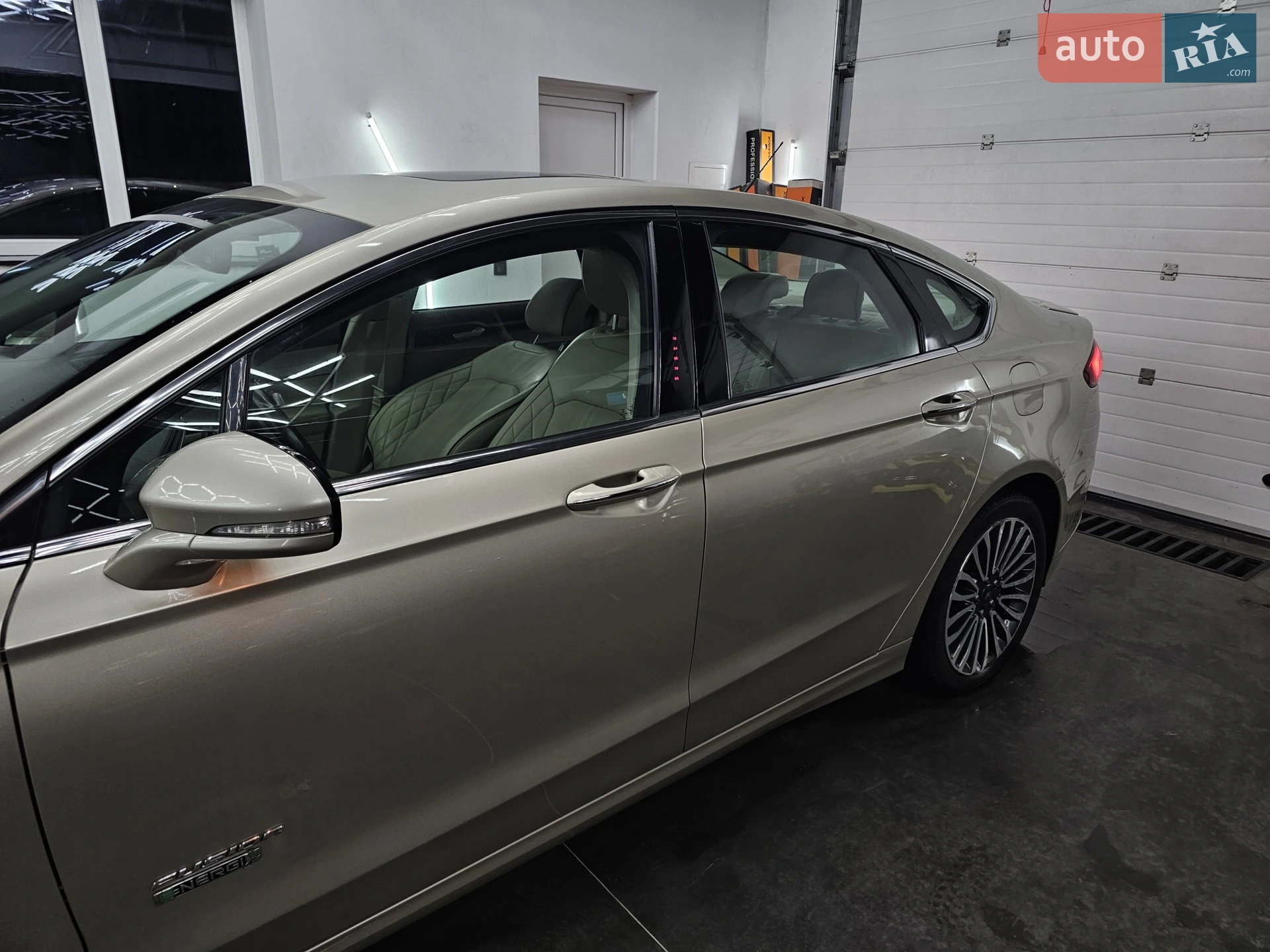 2016 Ford Fusion - мініатюра 7
