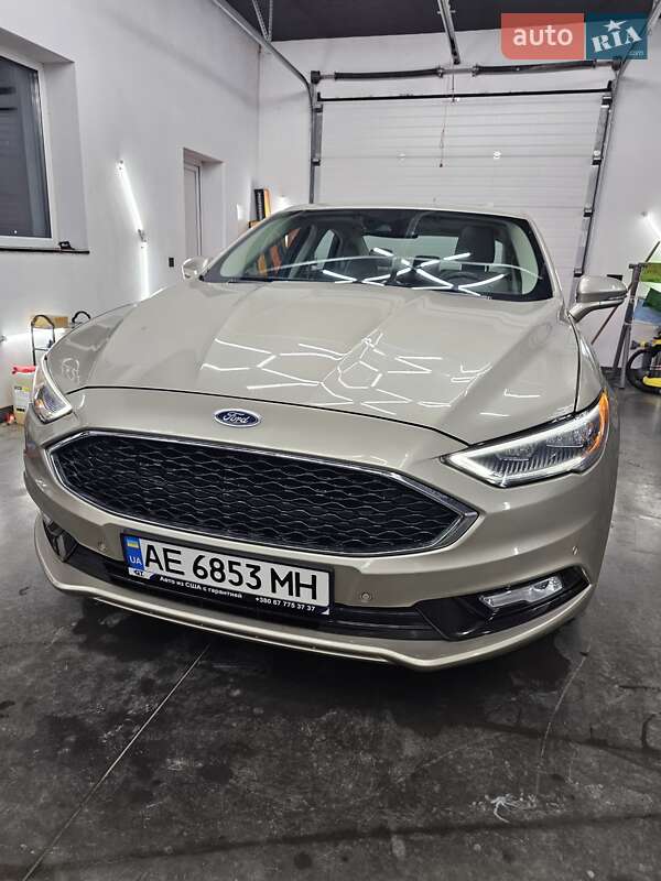 Седан Ford Fusion 2016 в Луцке