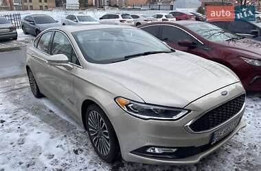 Седан Ford Fusion 2016 в 