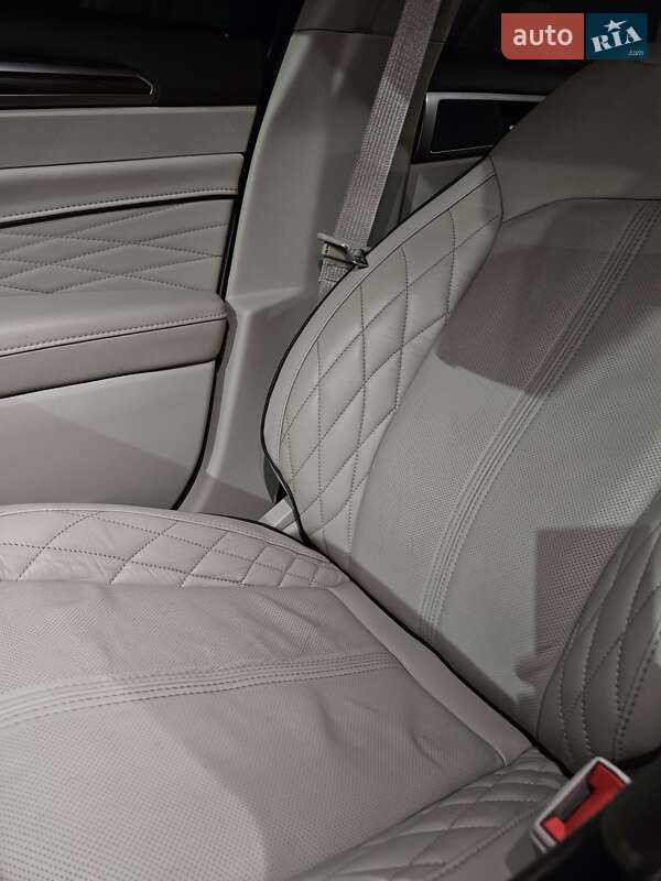 Седан Ford Fusion 2016 в Луцке