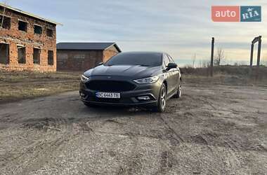 Седан Ford Fusion 2016 в Львові