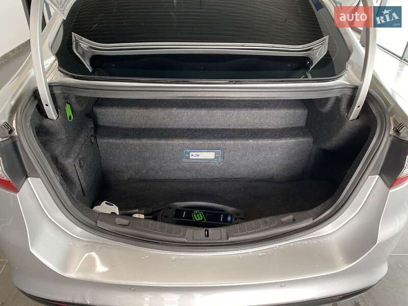 Седан Ford Fusion 2015 в Нововолинську фото 48 Седан Ford Fusion 2015 в Нововолинську