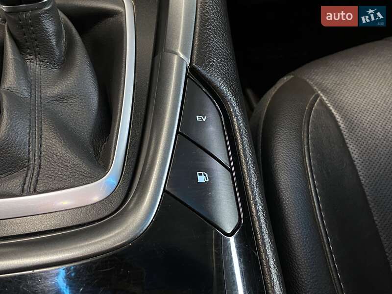 Седан Ford Fusion 2015 в Нововолинську фото 67 Седан Ford Fusion 2015 в Нововолинську