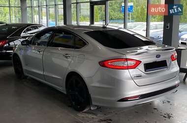 Седан Ford Fusion 2015 в Нововолынске