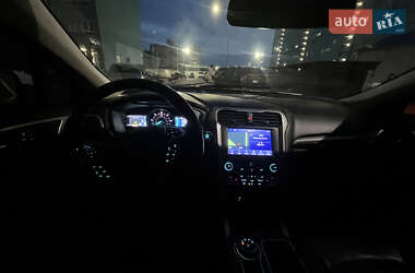 Седан Ford Fusion 2017 в 