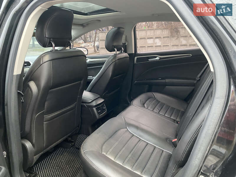 Седан Ford Fusion 2013 в Днепре