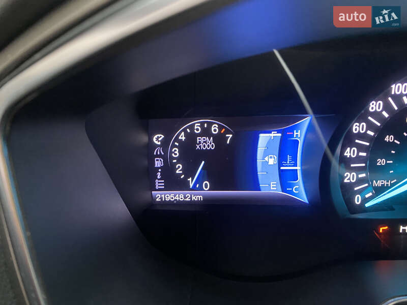 Седан Ford Fusion 2013 в Днепре