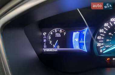 Седан Ford Fusion 2013 в 