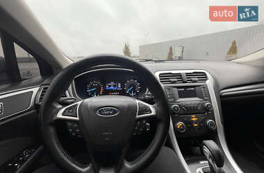 Седан Ford Fusion 2013 в Гребенке