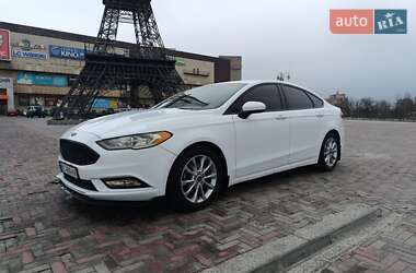 Седан Ford Fusion 2016 в 