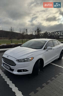 Седан Ford Fusion 2015 в Ірпені