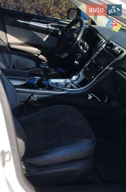 Седан Ford Fusion 2014 в Дніпрі