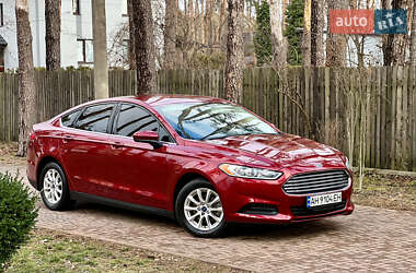 Седан Ford Fusion 2015 в Києві