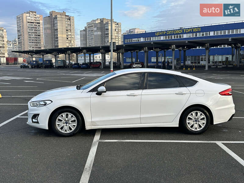 Седан Ford Fusion 2019 в Киеве