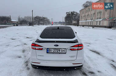Седан Ford Fusion 2020 в 