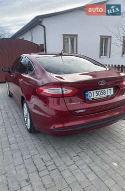 Седан Ford Fusion 2014 в Чернігові