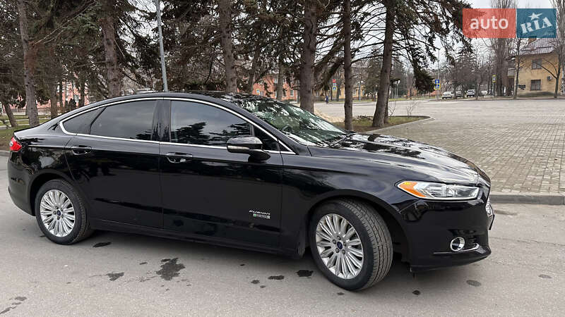 Седан Ford Fusion 2016 в Днепре
