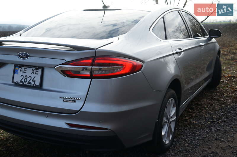 Седан Ford Fusion 2020 в Верхньодніпровську