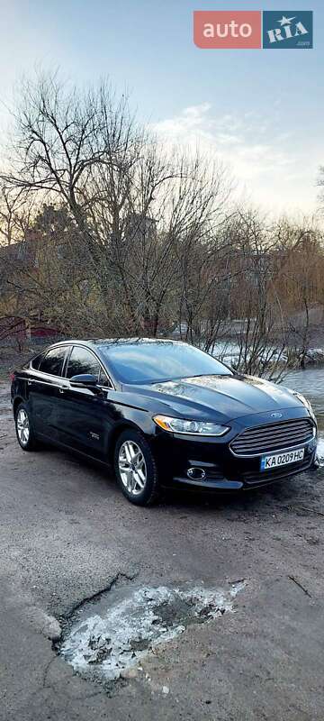 Седан Ford Fusion 2015 в Києві