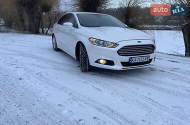 Седан Ford Fusion 2012 в Умани