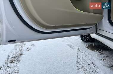 Седан Ford Fusion 2012 в Умани