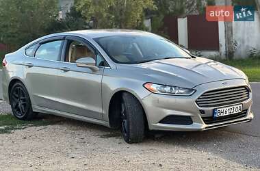 Седан Ford Fusion 2014 в Прилиманському